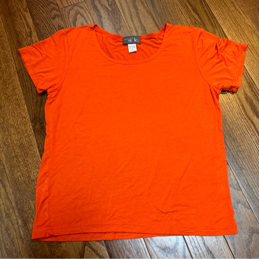 Vintage 90s New York Style Brand Orange Short Sleeve Women's Tee